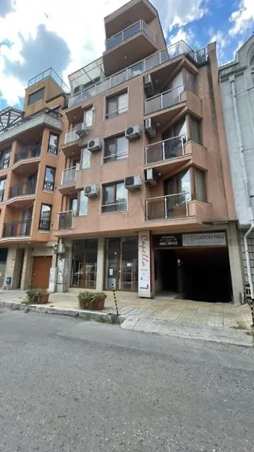 Near By The Sea Apartment Varna 0*,